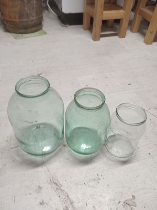Продам банки 1л,2л,3л