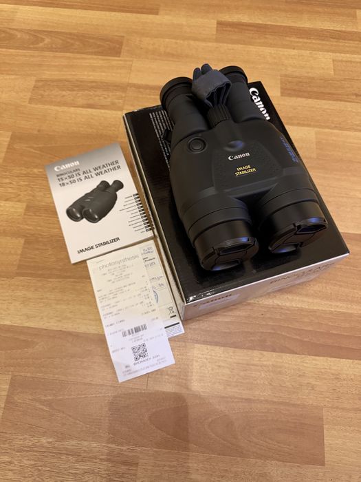 Бинокъл Canon 15x50 is