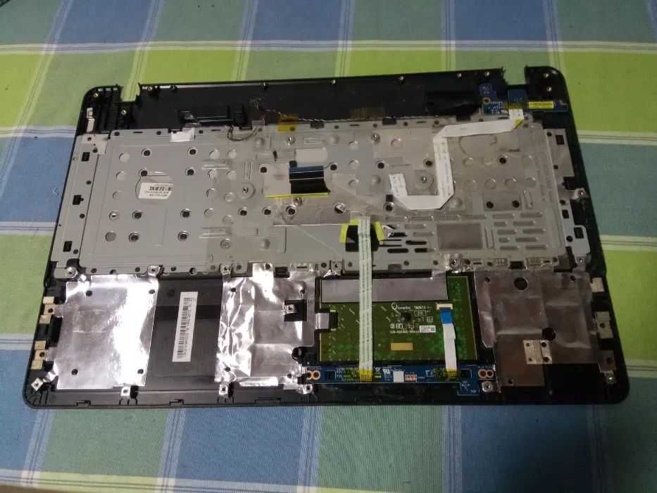 Elemente Acer Aspire E1-771G E1-731 TravelMate P273