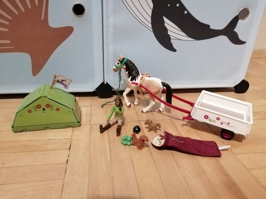 Schleich Horse Club комплект приключение с кон, ездачка, палатка