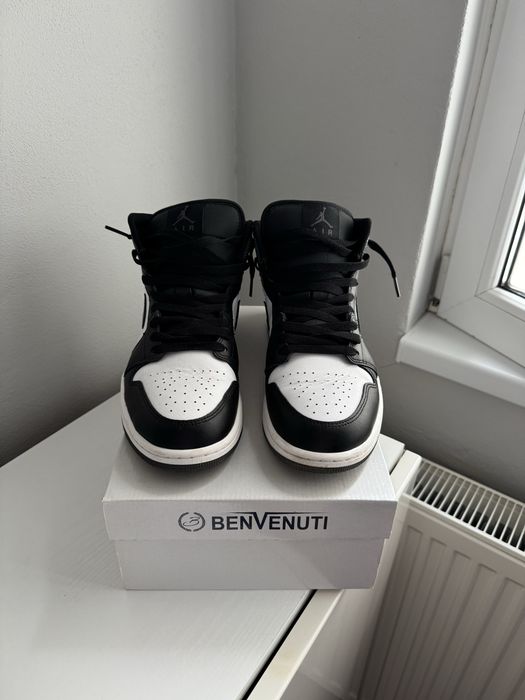 Air Jordan 1 Mid
