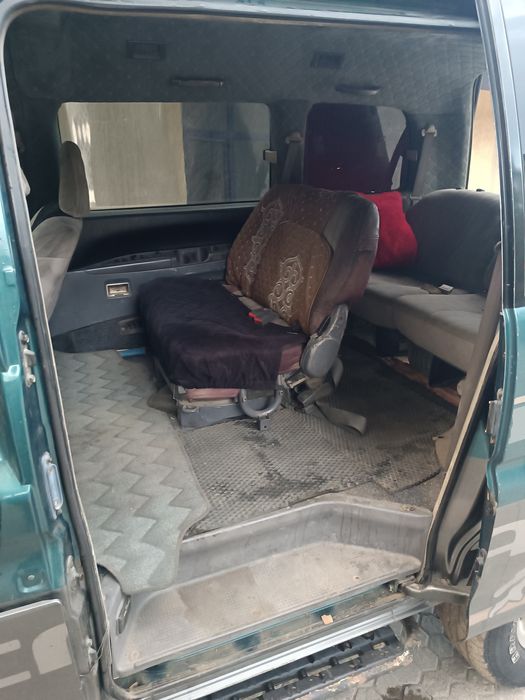 Продам Митсубиси делика булка