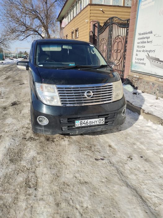 Ниссан эль гранд