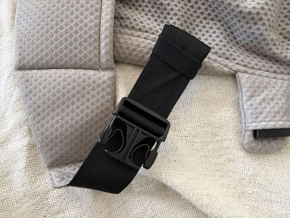 Momcozy слинг за бебе