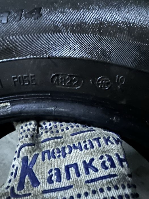 Продам зимние шипованные шины