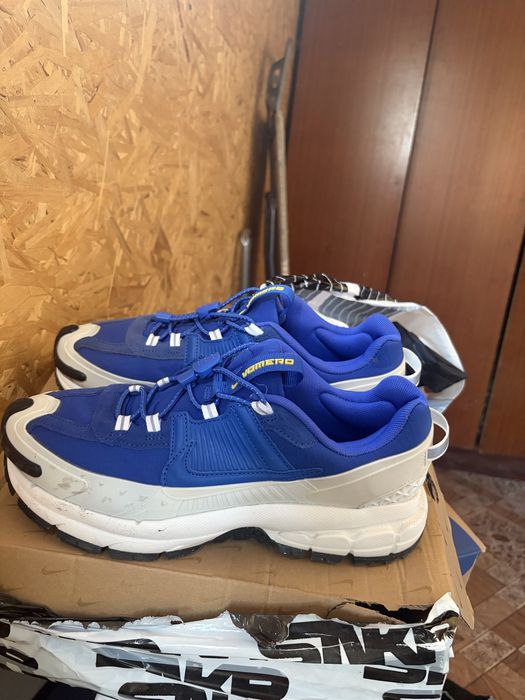 Nike zoom vomero 5 blue and white
