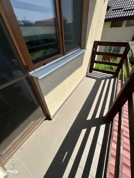 Vanzare- Apartament cu 2 camere, decomandat, etajul 1