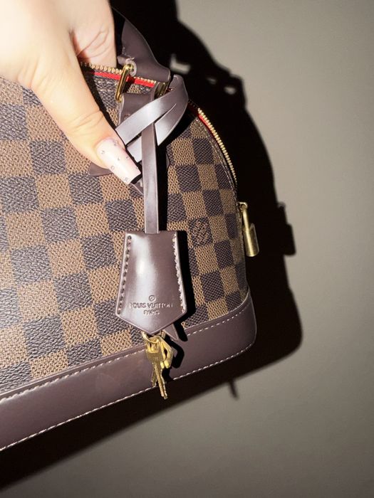 Geantă Louis Vuitton