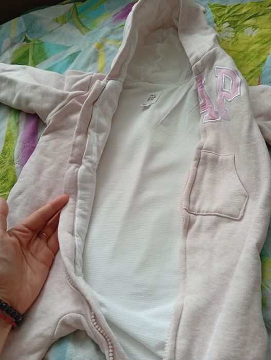 Продам комбинезон на девочку