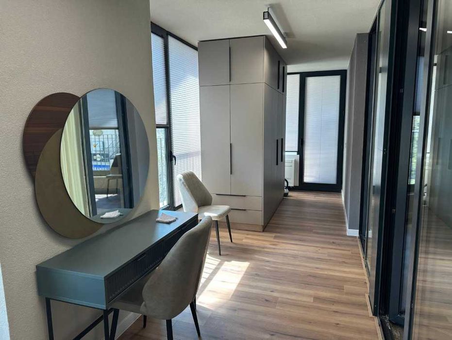 Дава се под наем Тристаен апартамент в Варна, Спортна зала - 141 кв.м за 1346.4 € - Снимка #11