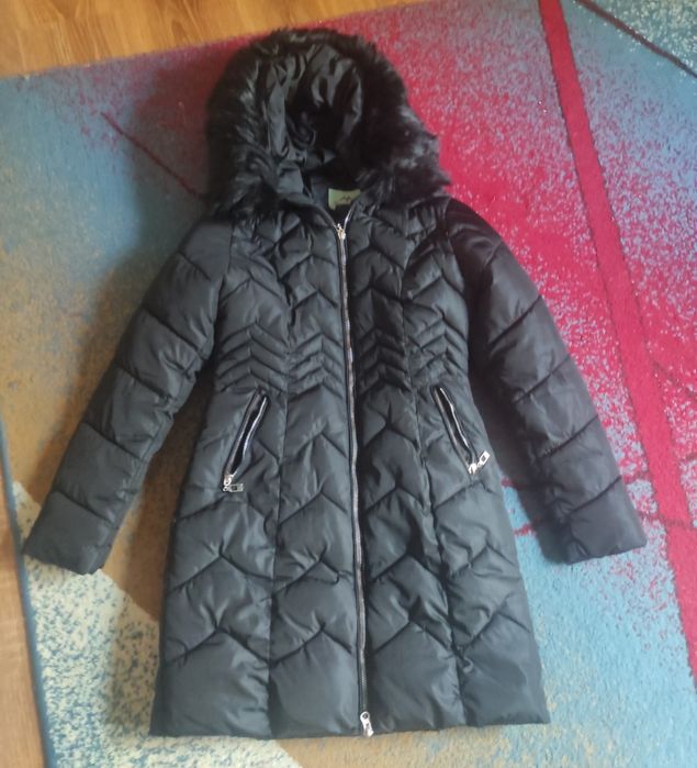 Geaca  groasă , stare impecabila!