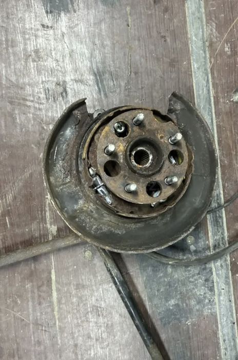 Цапфа Лексус Рх Lexus Rx 330