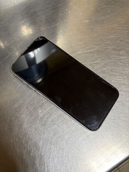 Продам Apple 14 plus