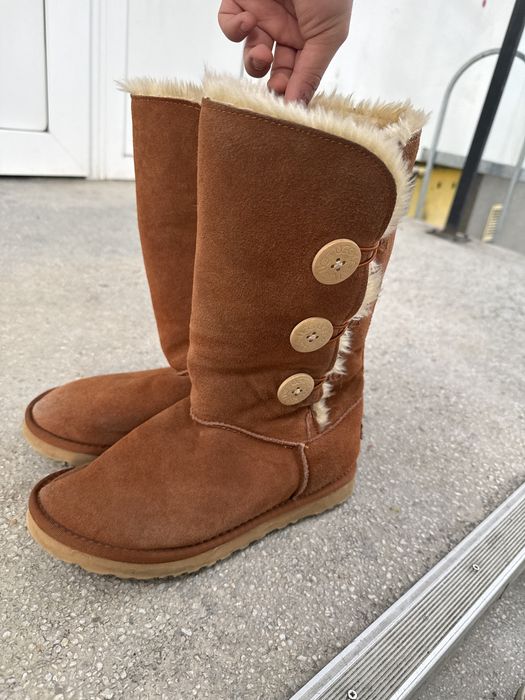 Vand UGG marime 40
