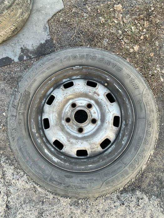 Продам два баллона д.15