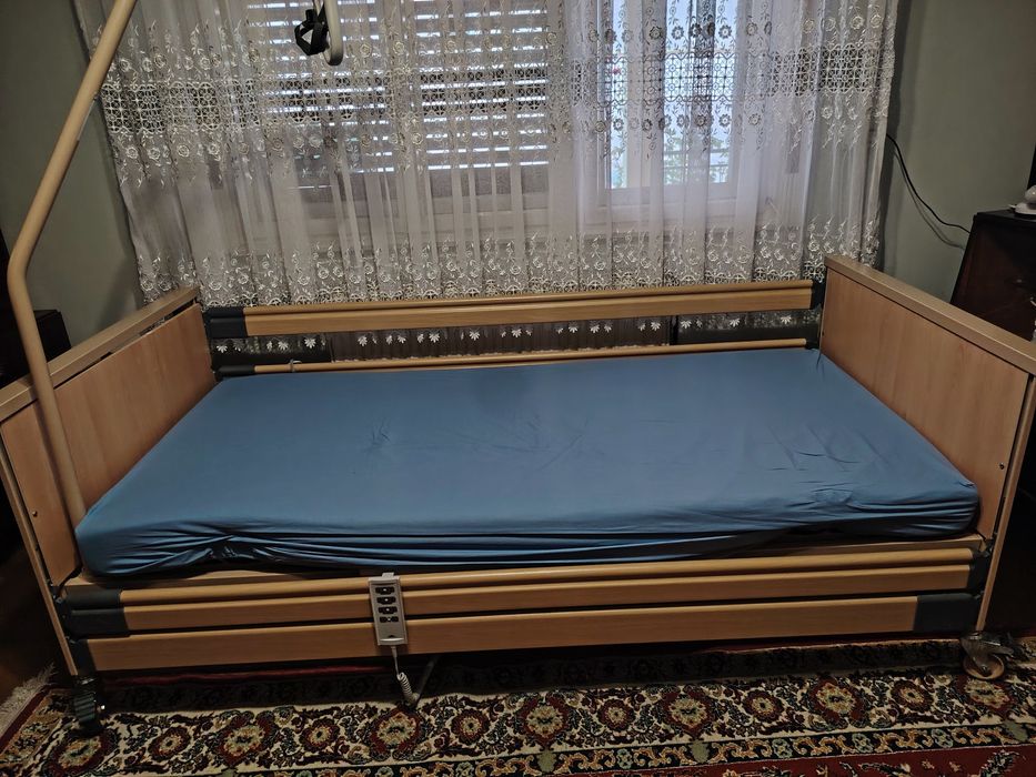 Vând pat electric Dali