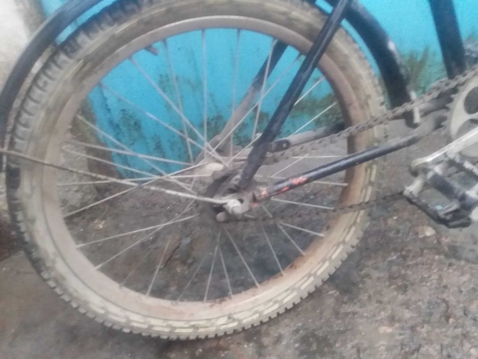 Velosiped srochno sotiladi