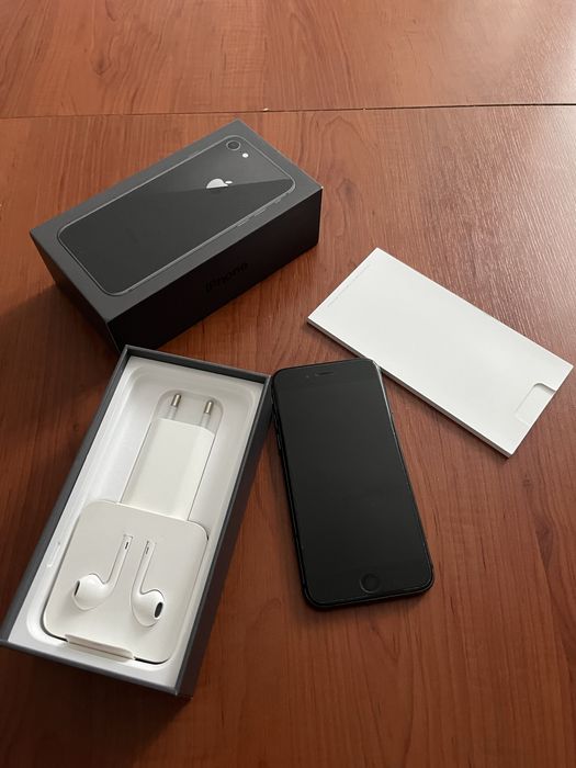 Iphone 8  64 Gb.