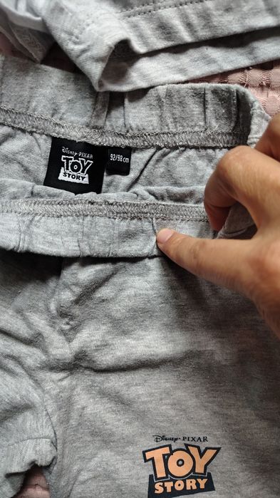 pantaloni scurti bumbac 3 la 25 lei 4-5 ani