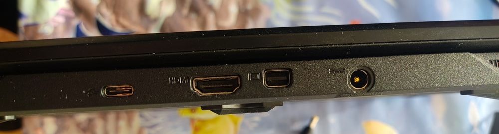 Геймърски лаптоп Gigabyte g5 mf