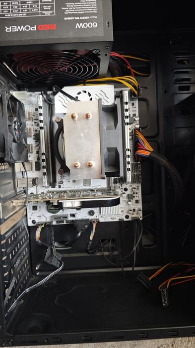 Продам системный блок на xeon