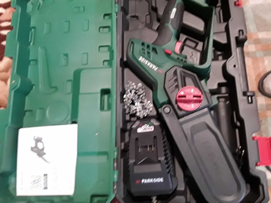 Mini fierastrau cu acumulator parkside
