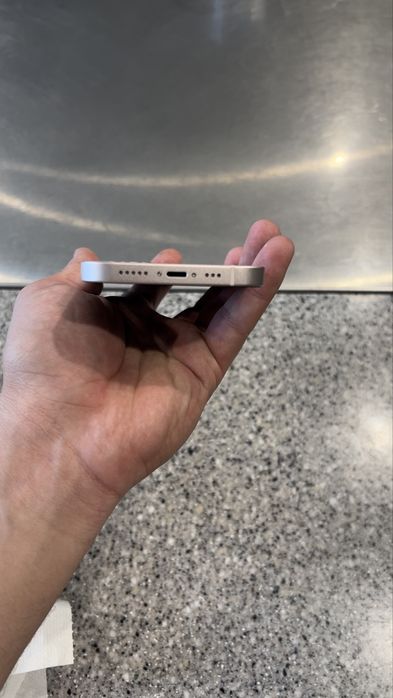 Iphone 13 128Gb ёмкост 74%