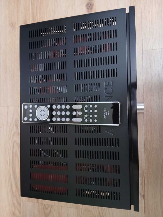 Интегриран усилвател Advance Paris x- i75