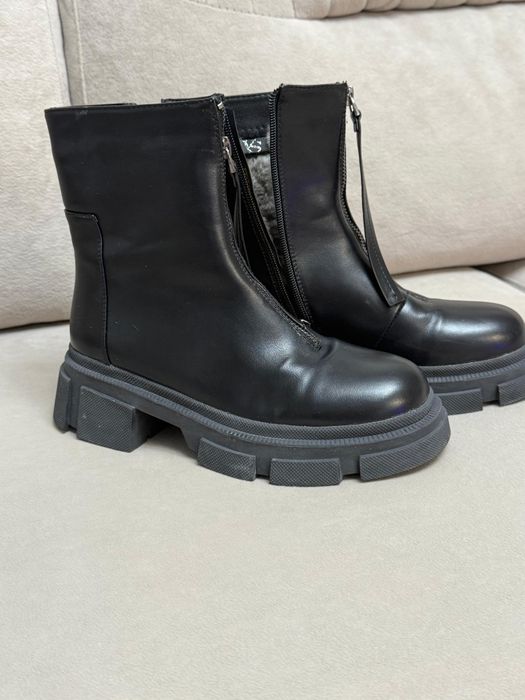 Срочно продам сапоги