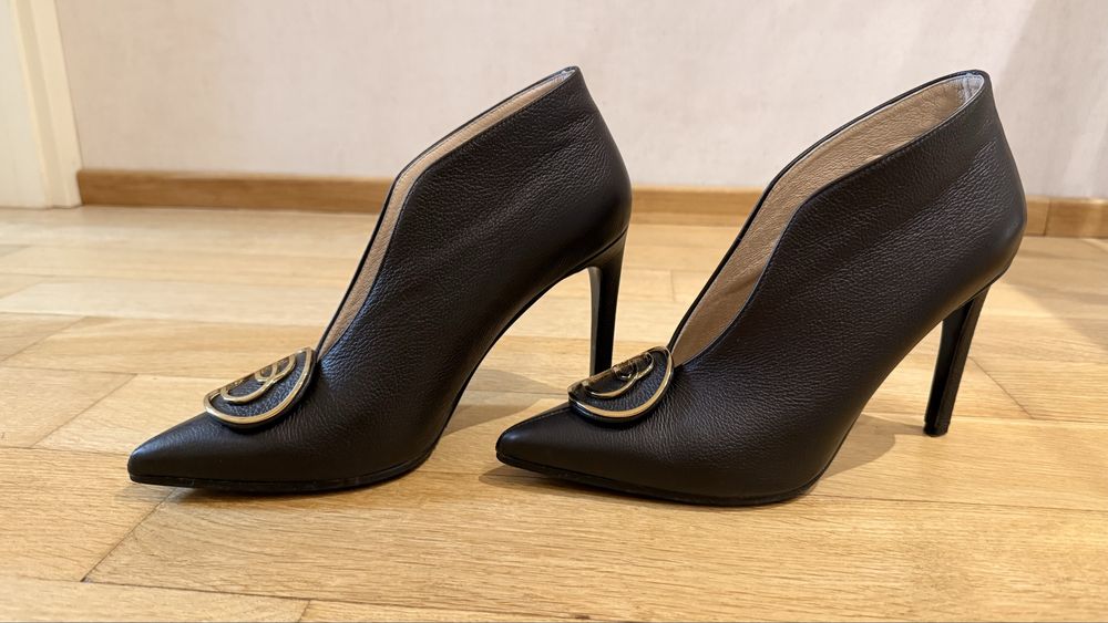 Боти от естествена кожа Baldowski