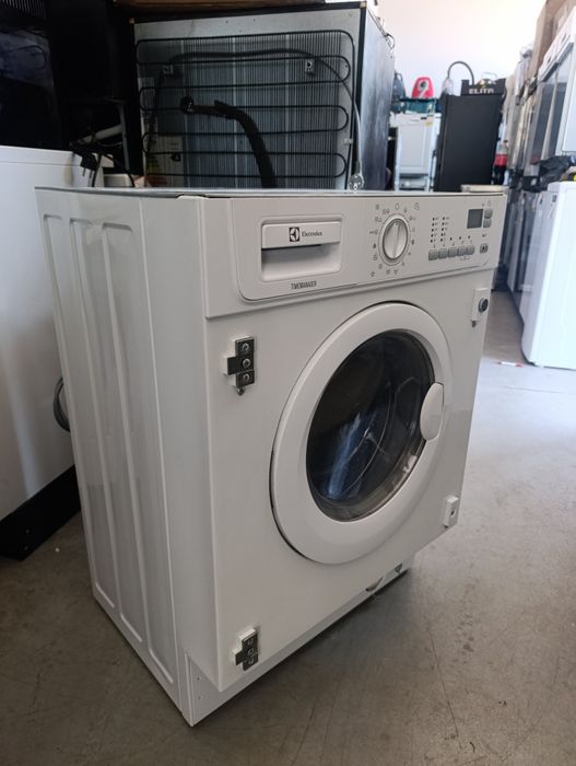 Пералня със сушилня за вграждане ELECTROLUX  7/5 А+++