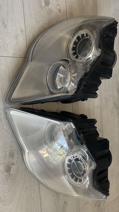 Фар ляв фар десен VW Touareg фейслифт