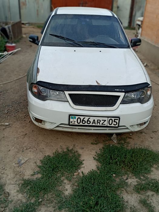 Машина nexia 2012 г