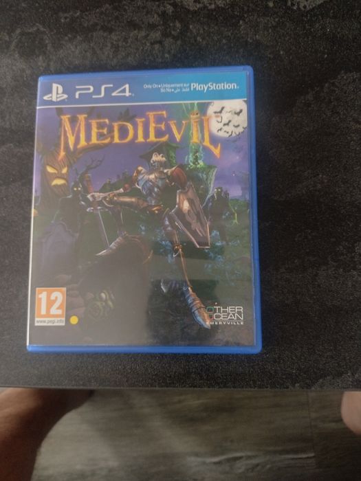 Vând sau Schimb joc PS4