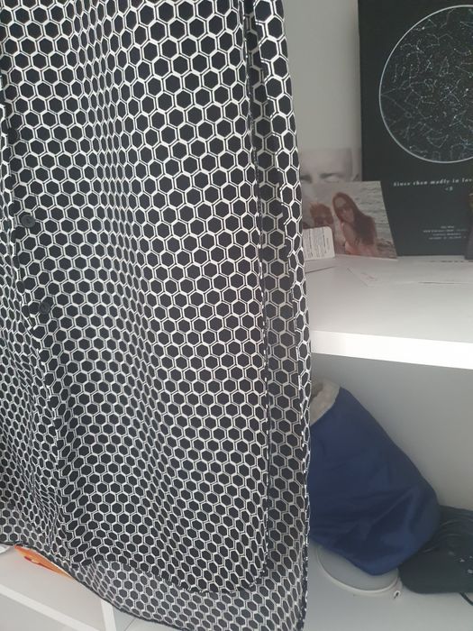 Bluza lunga desfăcuta pe laterall