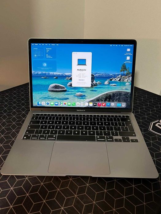 MacBook Air M1 8GB RAM / 256GB SSD • Stare f buna • Cutie + Accesorii
