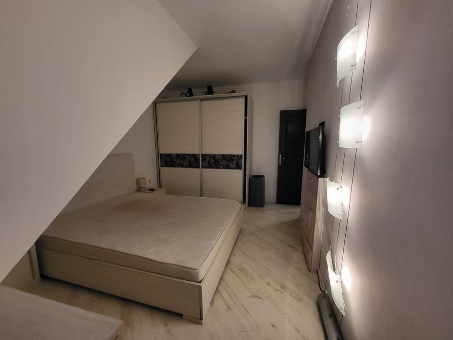 Дава се под наем Тристаен апартамент в Бургас, Възраждане - 95 кв.м за 510 € - Снимка #8