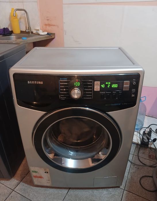 Продам стиральную машину