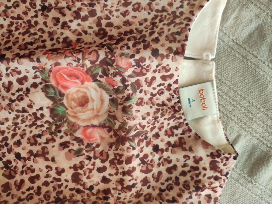 Кокетни рокли за момиче 3/4/5 г.