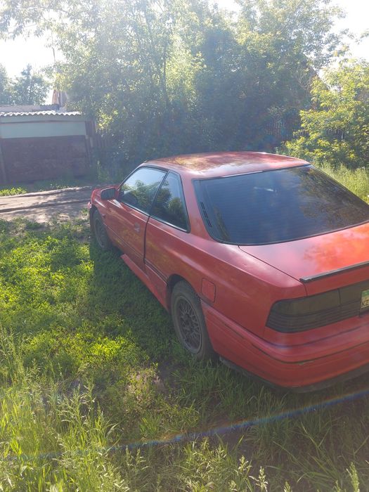 Продаю авто Мазда-626