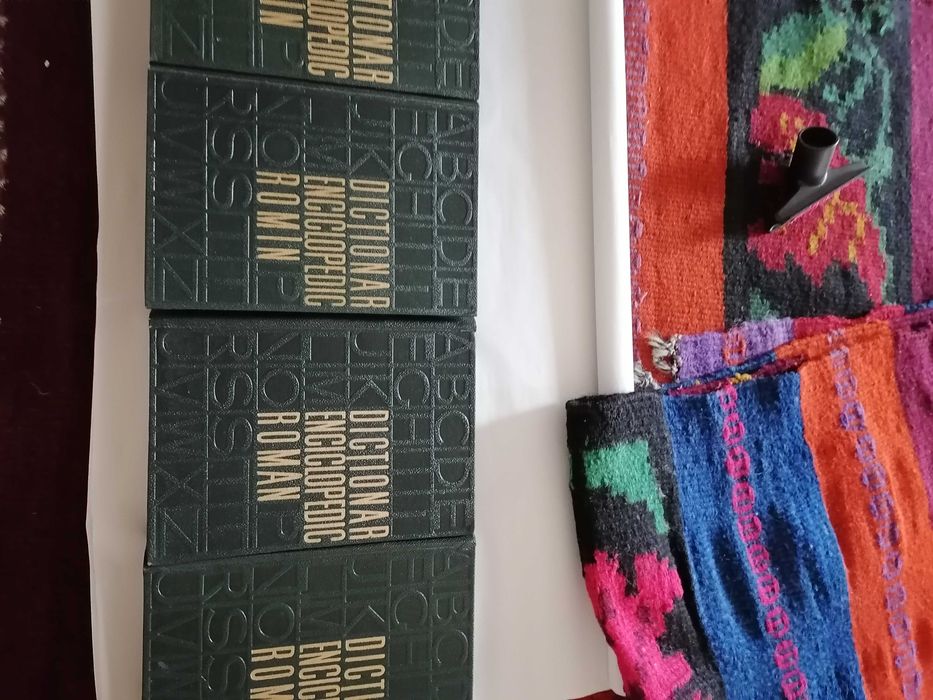 4 volume editate acum 50 de ani