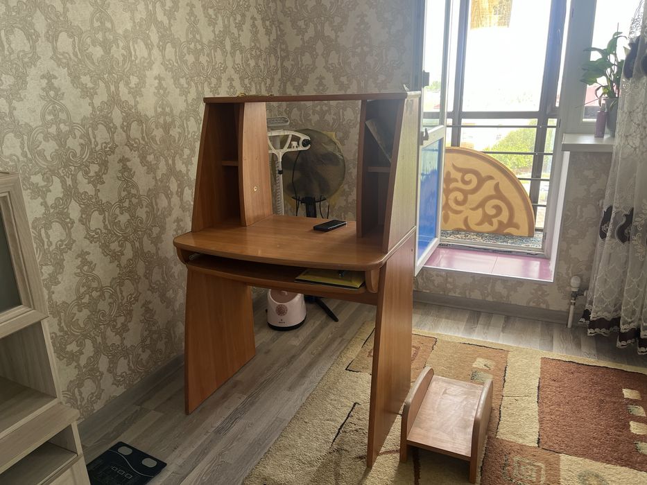 Компьютерный столик