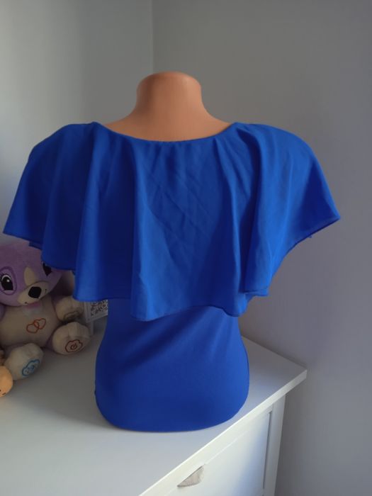 Top cu volane, mărimea 36