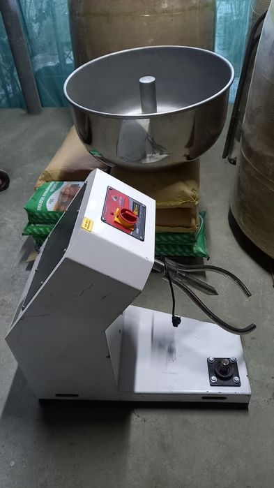 Тестомес! 75кг тесто Тестомешалки! На 220 вольт