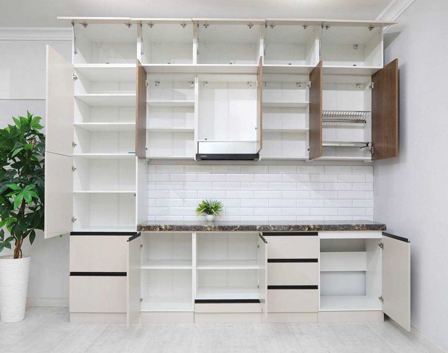 Кухонный гарнитур со склада