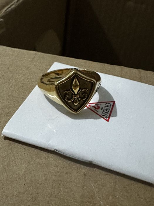 Inel ghiul GUESS Knight Flower barbatesc