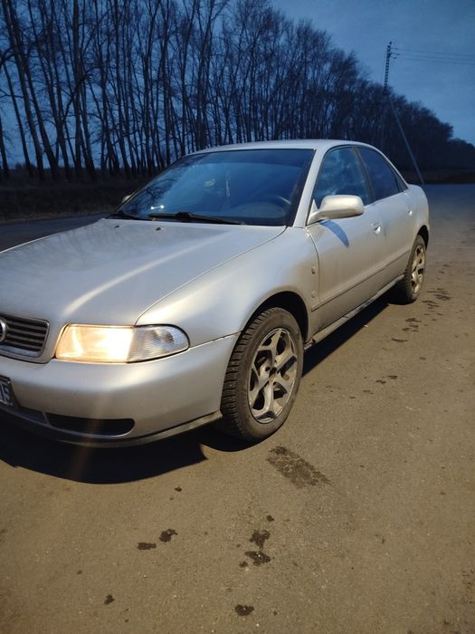 Продам Ауди А4 б5!