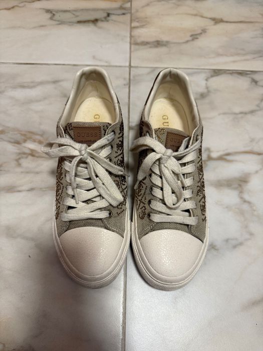 Дамски маратонки Guess