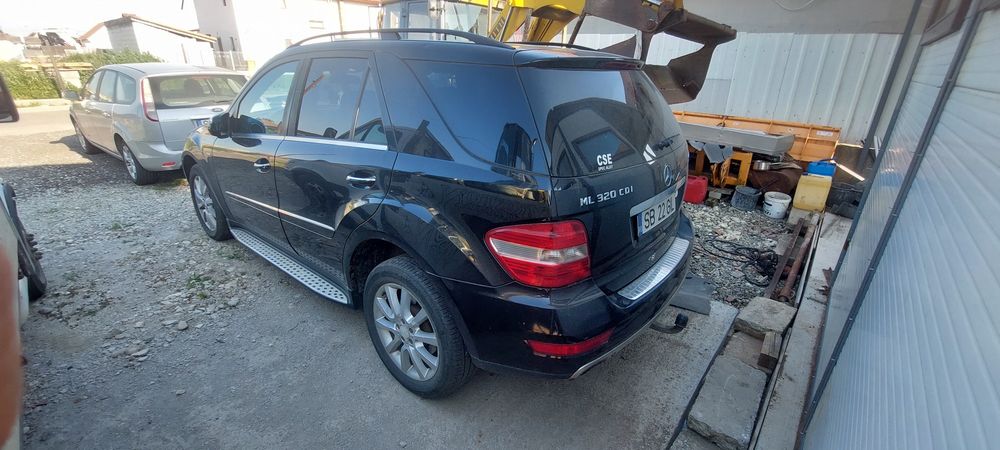Vand Mercedes ML 4MATIC inscris ca autoutilitara