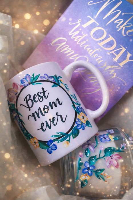 Ръчно рисувани чаши, 8 осми март , за мама, баба